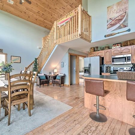 Sevierville Lake House With Deck And Foosball Table! エクステリア 写真