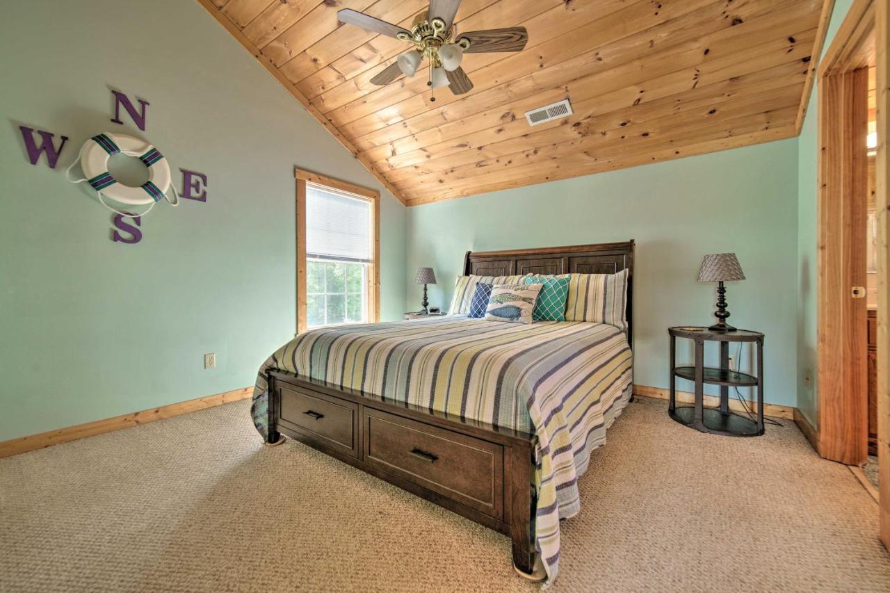 Sevierville Lake House With Deck And Foosball Table! エクステリア 写真