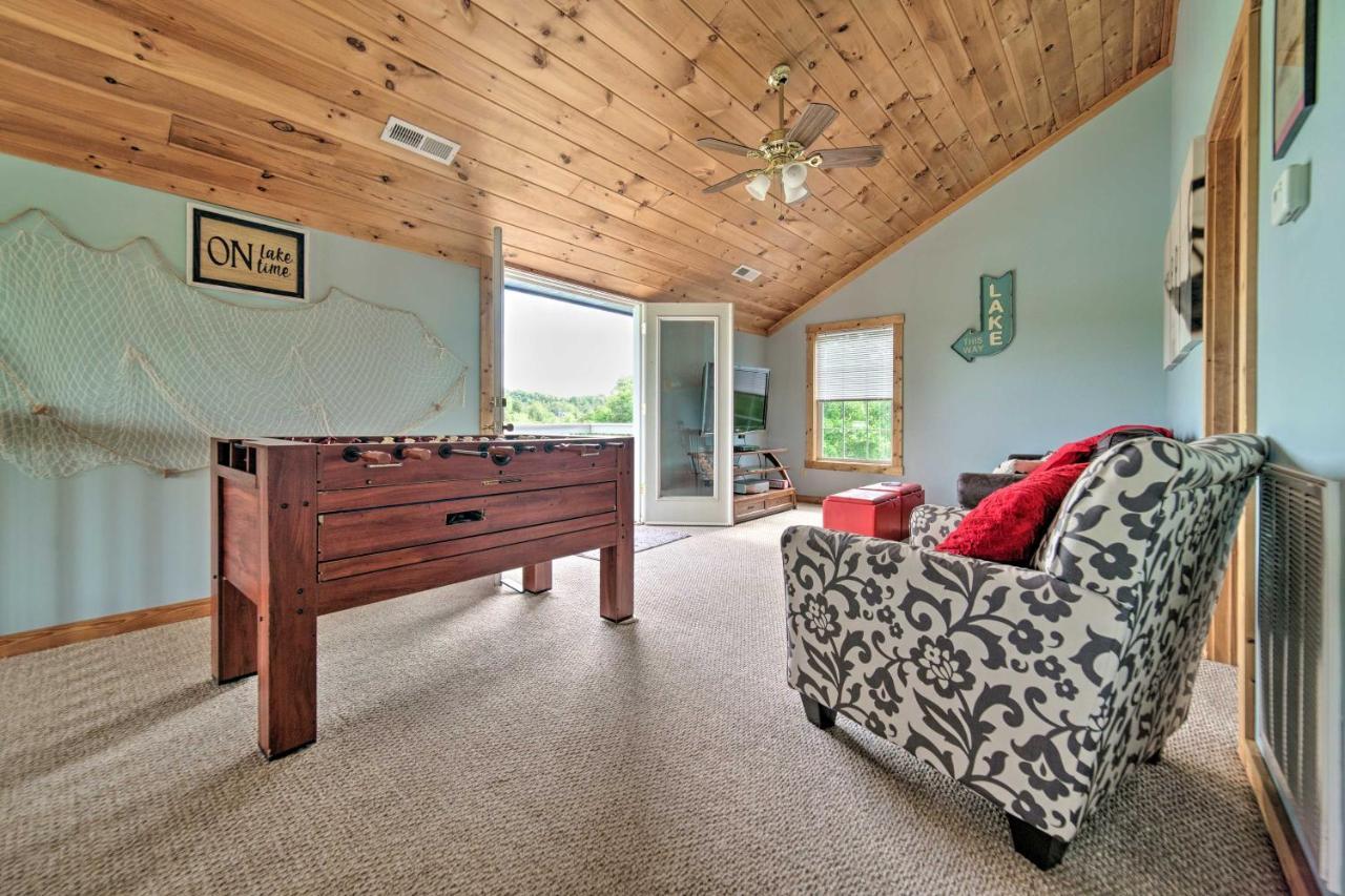 Sevierville Lake House With Deck And Foosball Table! エクステリア 写真