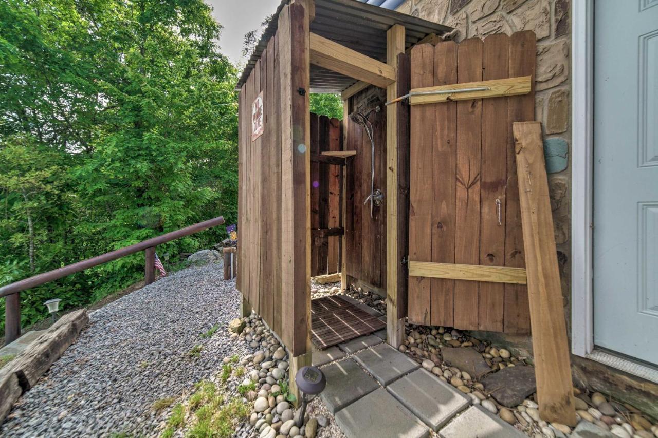 Sevierville Lake House With Deck And Foosball Table! エクステリア 写真