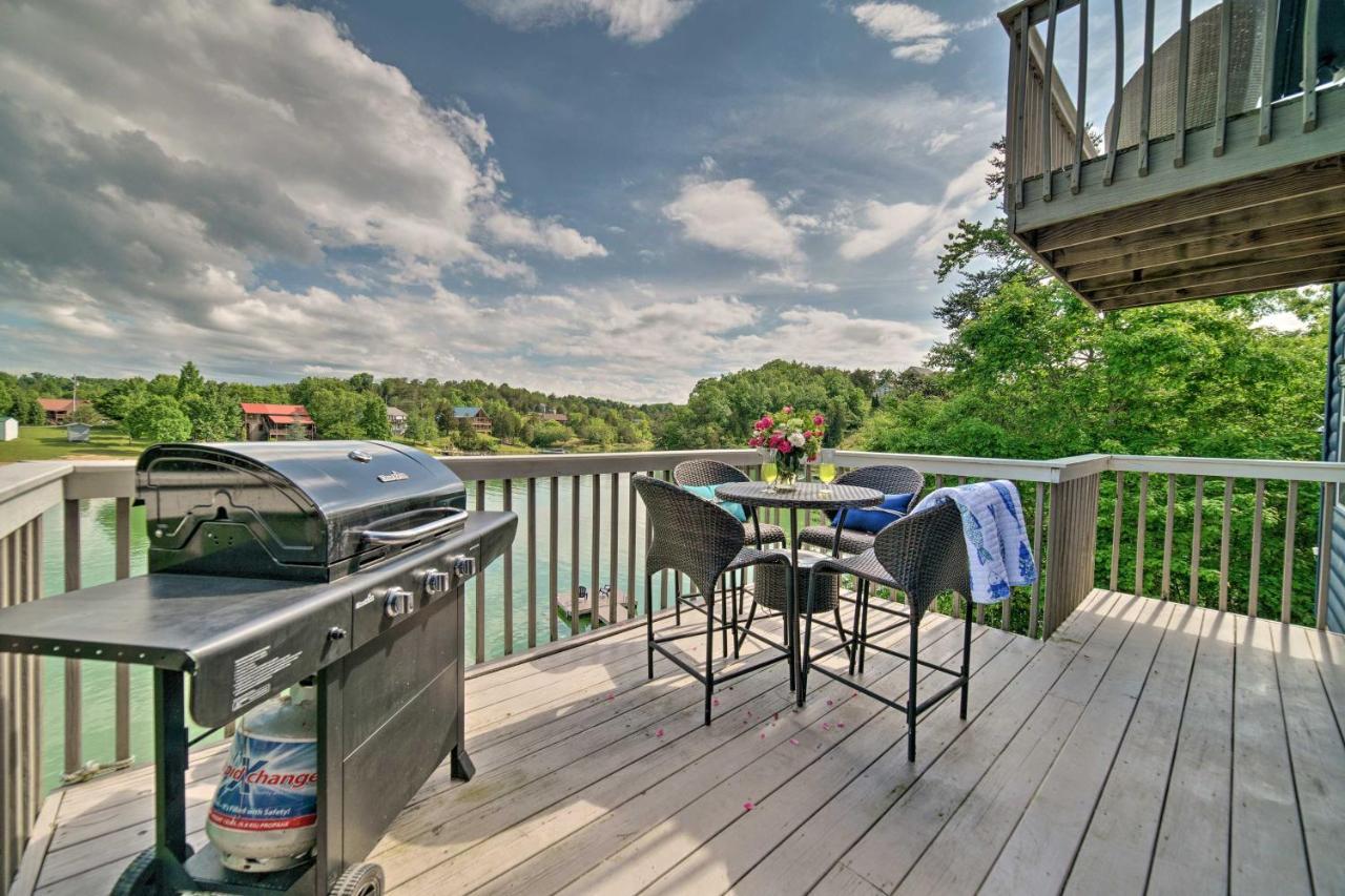Sevierville Lake House With Deck And Foosball Table! エクステリア 写真