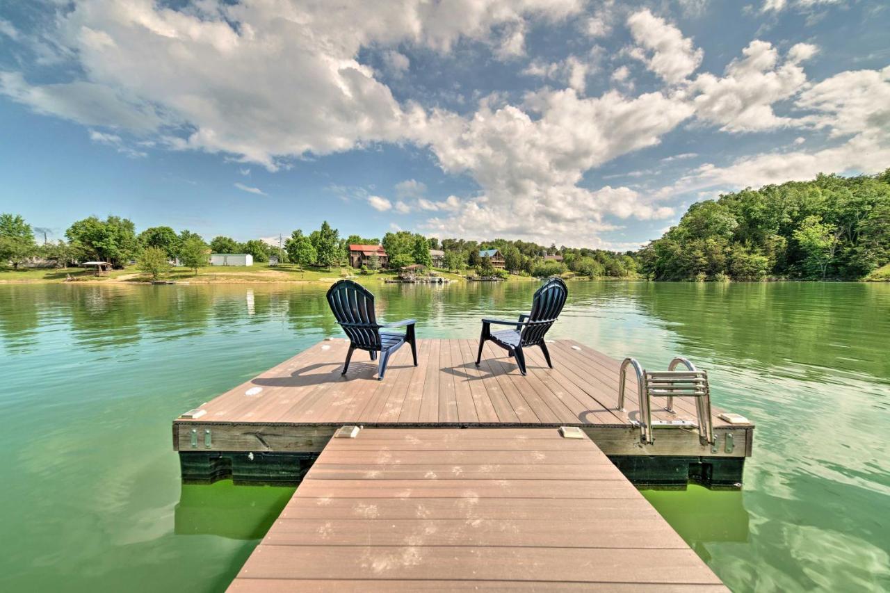 Sevierville Lake House With Deck And Foosball Table! エクステリア 写真